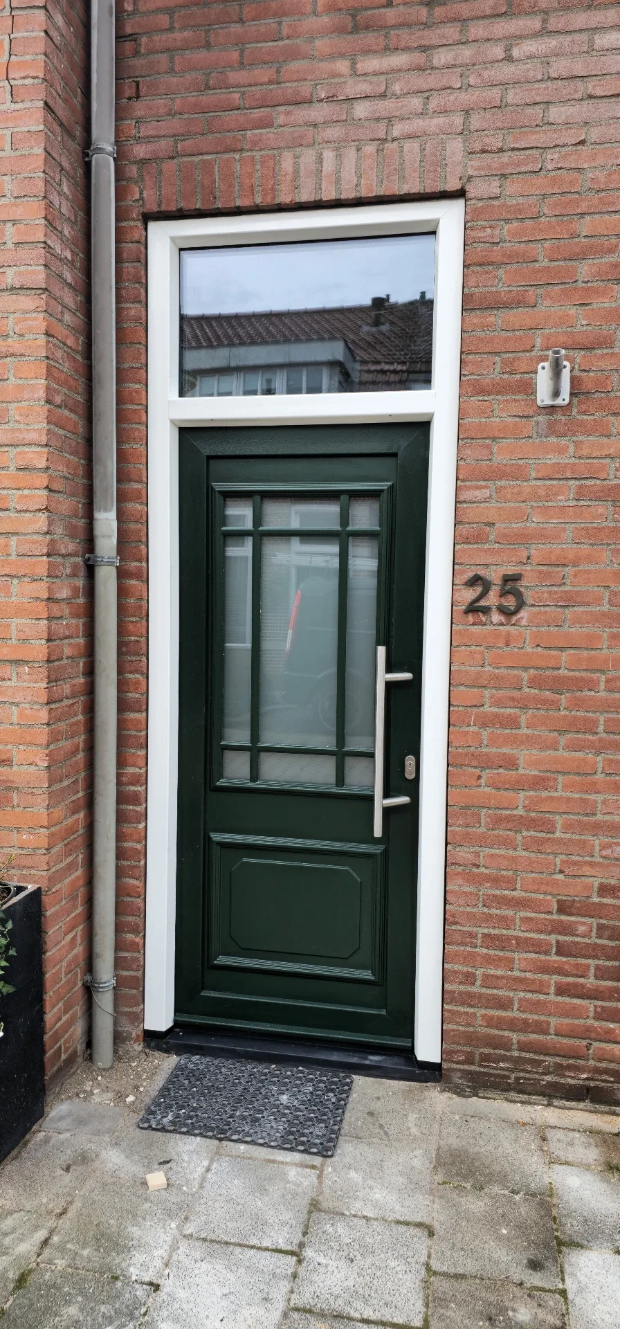 Voordeur dennengroen